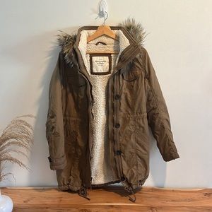 Abercrombie and flitch coat